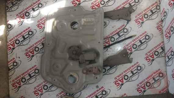 NİSSAN QASHQAİ ÖN SOL CAM KRİKOSU - 80771JD000