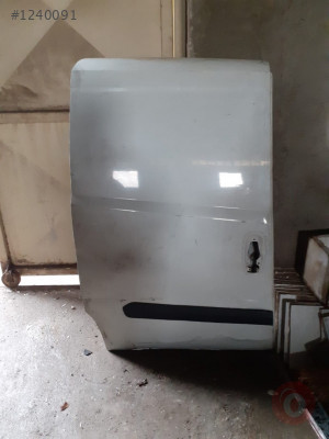 FİAT DOBLO GENİŞ AİLE SAĞ SÜRGÜLÜ KAPI ORJİNAL PARCALAR