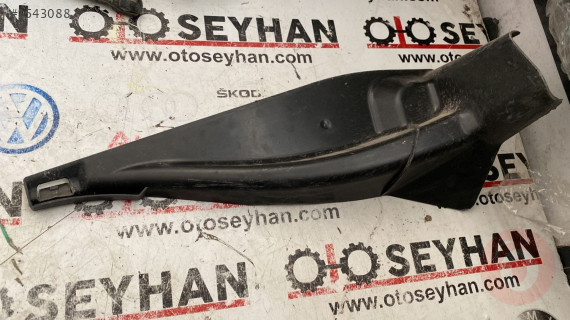 1K1815159A volkswagen golf 6 ön cam alt su tahliye kanalı