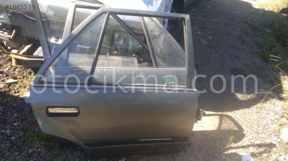 toyota corona sag arka kapı dolu