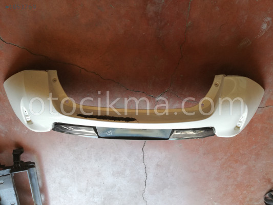 TOYOTA AURİS 2013-2018 BEYAZ ARKA TAMPON-DÜZCE ÇIKMA