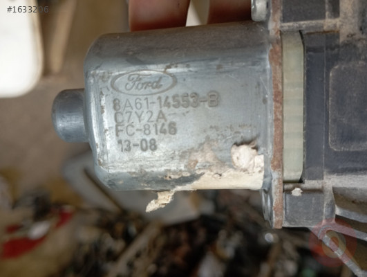 FORD FİESTA SAĞ ÖN CAM MOTORU.8A61-14553-B