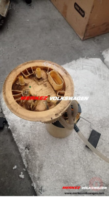 AUDİ - A6 / 2.0 TDİ YAKIT POMPASI VE ŞAMANDIRASI 4F0919050A