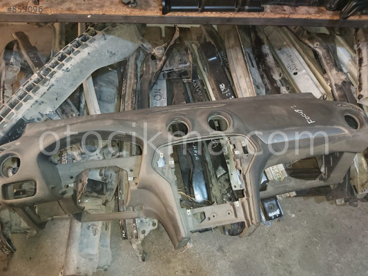 FORD FOCUS 2 TORPİDO GÜÇMANLAR OTO