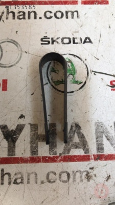 8D0012244A vw grubu bijon kapağı çıkarıcı