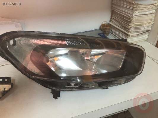 Ford courier sağ far çıkma orjinal