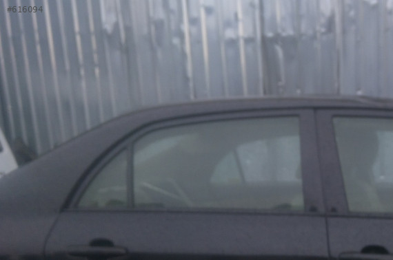 2009 TOYOTA COROLLA HATASIZ SAĞ ARKA KAPI CAMI.