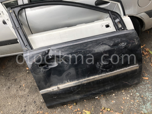 FORD FOCUS 2 SAĞ ÖN KAPI HAFİF HASARLI