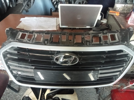 2013-2015 Hyundai i30 çıkma ön panjur