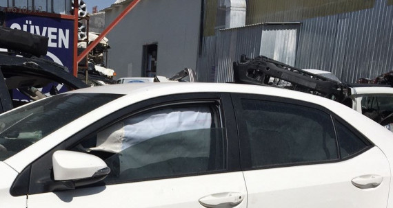 2017 TOYOTA COROLLA 1.3 HATASIZ SOL TAKIM KAPI CAMLARI.