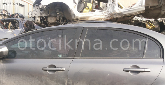 2011 HONDA CİVİC ORİJİNAL SOL TAKIM KAPI CAMI.