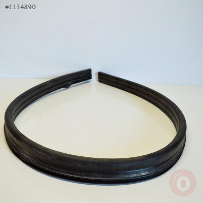 AUDİ A4 16-19 SİLECEK TABLASI FİTİLİ ÖN 8W0823723A