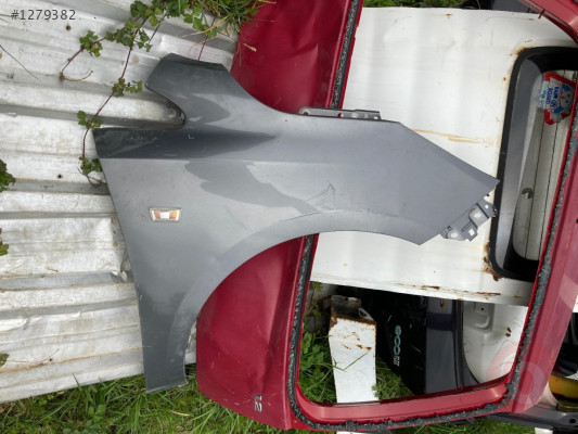 OPEL CORSA E SAĞ ÖN ÇAMURLUK OTO ERKAN ÜNYE