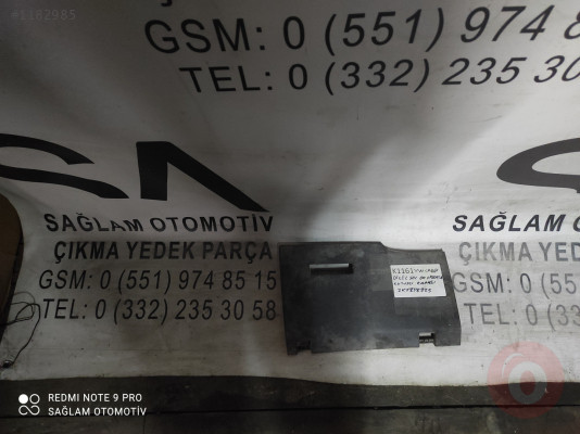 OEM;2K1858925 VW CADDY ÇIKMA  DİZEL SOL ÖN SİGORTA  KAPAĞI