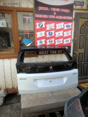 Pevgeut 3008 arka bagaj kapağı
