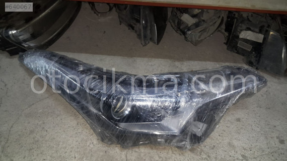 toyota c-hr sag far çıkma yedek parça