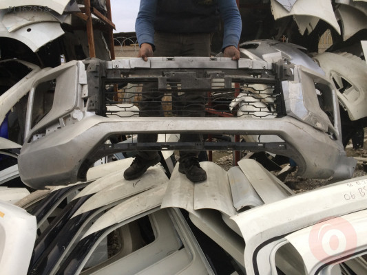 2019 2020 model Mitsubısh L200 çıkma ön Tanpon