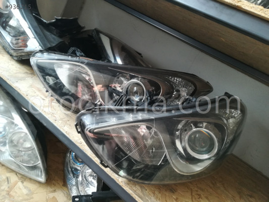 HYUNDAİ İ30 SOL ÖN FAR 2013