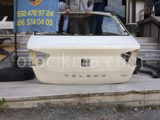 seat toledo  bagaj kapağı orjınal çıkma parça