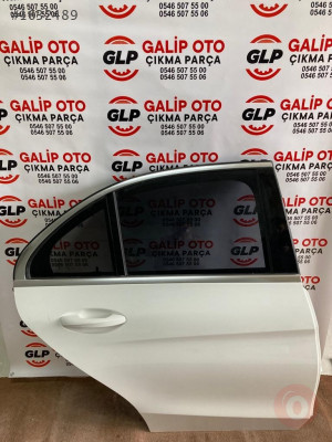 Mercedes C180 Sağ Arka Dolu Kapı Hatasız Orjinal Çıkma