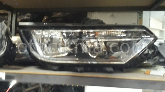 VOLKSWAGEN PASSAT B8 SAĞ FAR