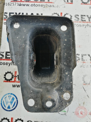 1K0505130L vw passat b8 arka dingil şase bağlantı yuvası