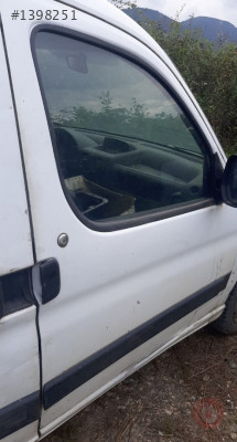 citroen berlingo 2.0 hdi çıkma sağ ön kapı