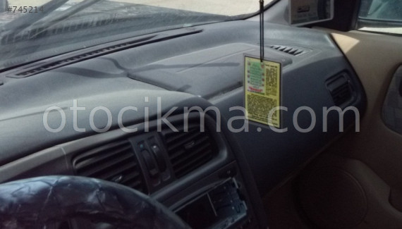 2000 MODEL ÇIKMA NİSSAN PRİMERA 1.8 KLİMA ÜFLEME PANELİ.