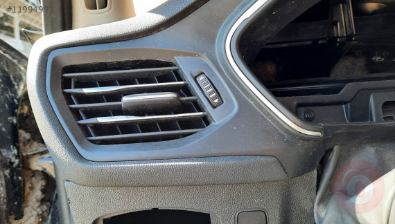 FORD FOCUS 4 SOL ÜFLEME IZGARASI