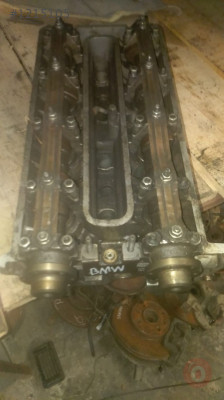 bmw e34 5.30i 3.0 v8 çıkma silindir kapağı