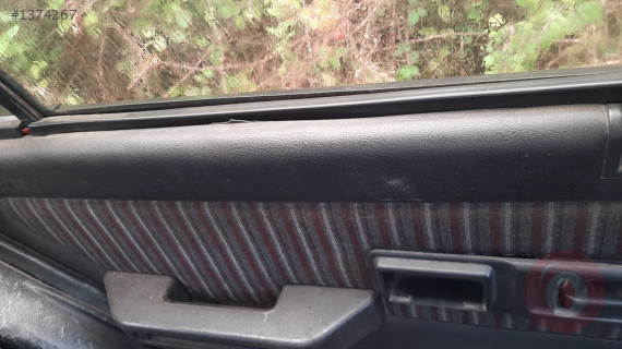 peugeot 205 1.4 benzinli sökme sol arka kapı döşemesi