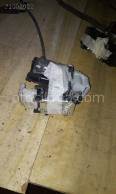 fiat doblo çıkma ön sağ kapı kilidi