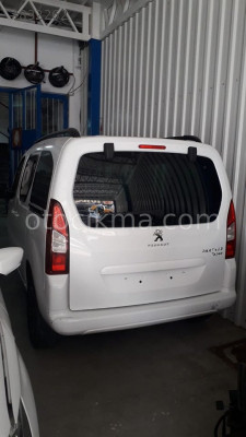 PEJO  PARTNER  TEPEE ÇIKMA  ARKA   TAMPON LİDER PEUGEOT