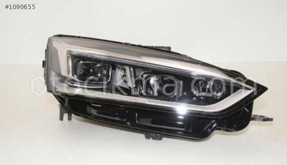 AUDİ A5 17-20 SAĞ ÖN FAR LED 8W6941774D