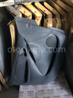 TOYOTA YARİS SOL ÖN KAPI DÖŞEMESİ 67612-0D040 2003-2005