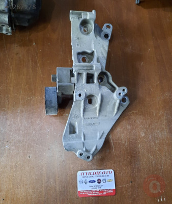DACİA DUSTER 1.5 KLİMA KOMPRESÖR AYAĞI 8200669495