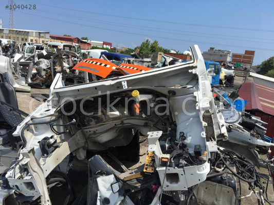Peugeot 301 ön şasi hatasız orjinal çıkma