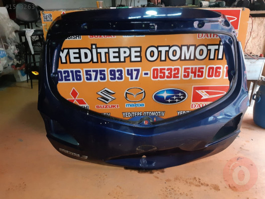 mazda 3 hb bagaj kapısı