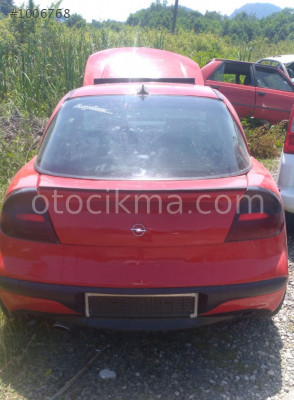 1997 model opel tigra 1.6 16v kesme arka kasa