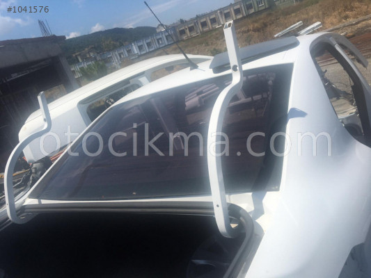 Peugeot 301 bagaj menteşesi hatasız orjinal çıkma