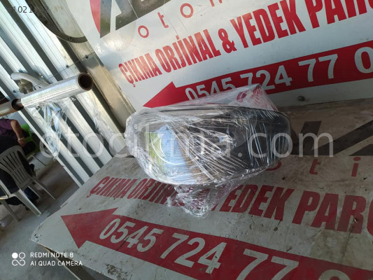 Renault Fluence 2014 model sağ ön far orijinal servis iadesi