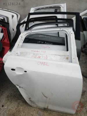 Opel sağ arka kapı