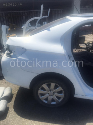 Peugeot 301 sağ arka çamurluk hatasız orjinal çıkma
