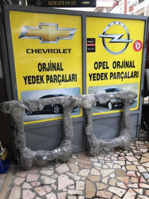 opel insignia motor traversi motor beşiği orjinal oto opel