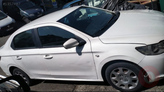 Peugeot 301 sağ ön kapı