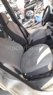 Fiat Doblo Ön koltuklar