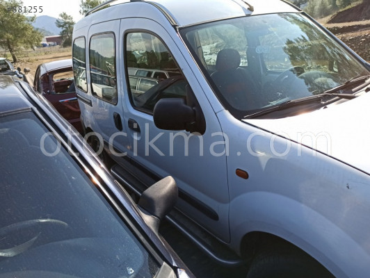 RENAULT KANGOO 1.9 SAĞ ÖN KAPI