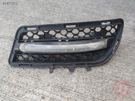 Mercedes E Serisi W212 Ön Tampon Sağ Izgara