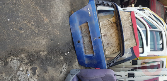 Mercedes A140  A160 A150 A170 bagaj kapısı