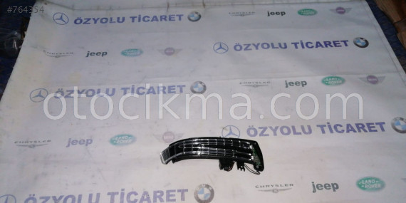 Mercedes w212 e serisi sol ayna sinyali A2129067401